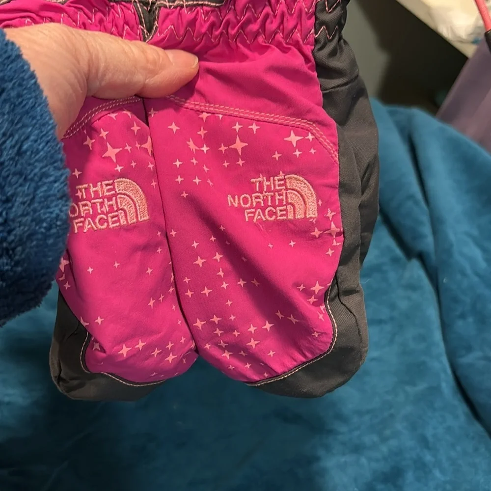 North Face Revelstoke Youth Mittens Insulated Waterproof Pink Black size Smalll